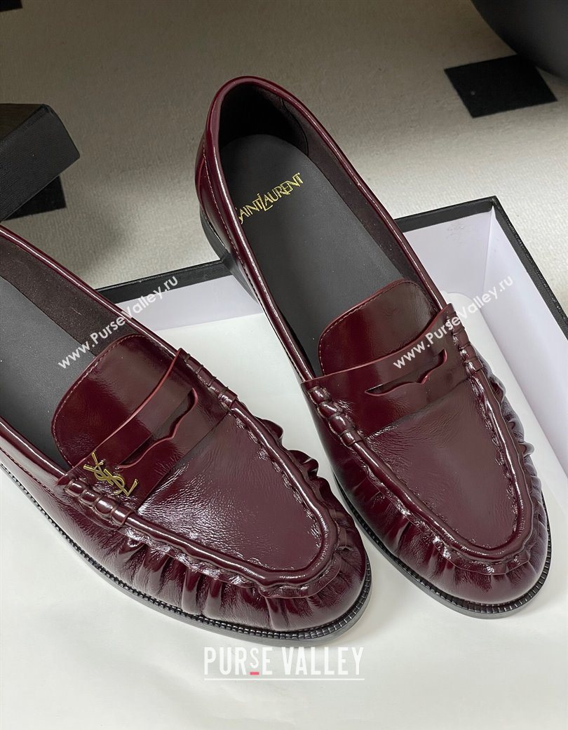 Saint Laurent Le Loafers Penny Slippers in Oil Leather Dark Burgundy 2025 7668790 (MD-251215008)