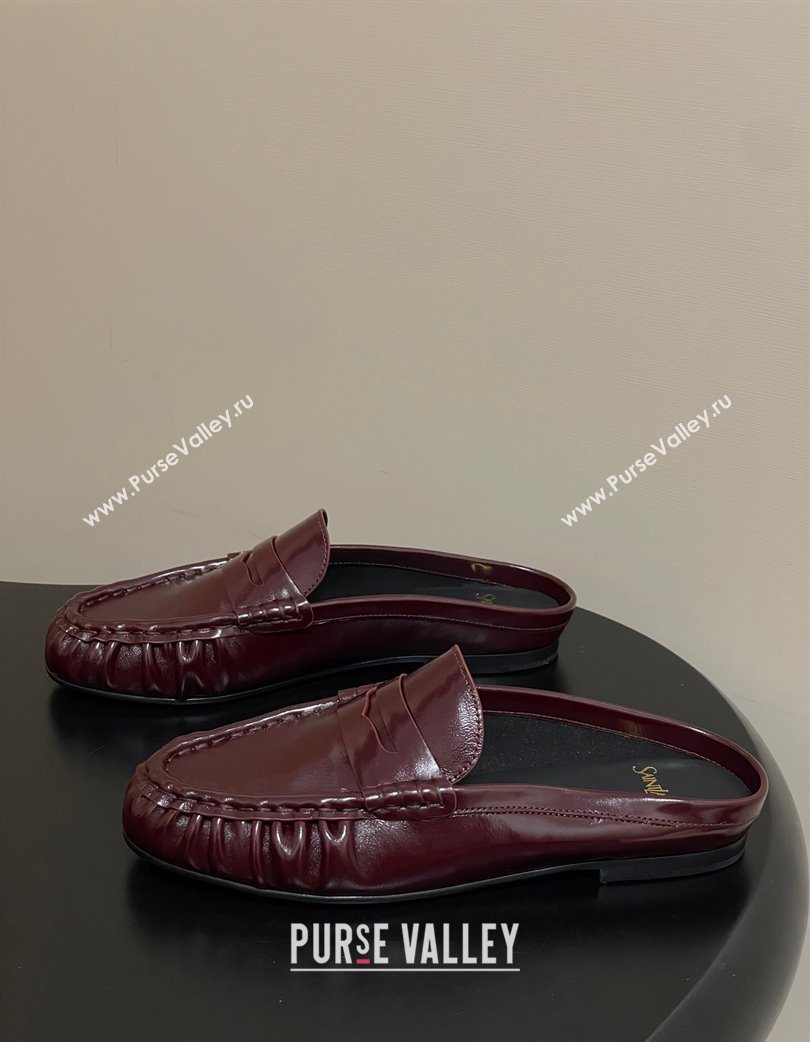Saint Laurent Le Loafer Mules in Oil Leather Dark Burgundy 2025 7668790 (MD-251215022)