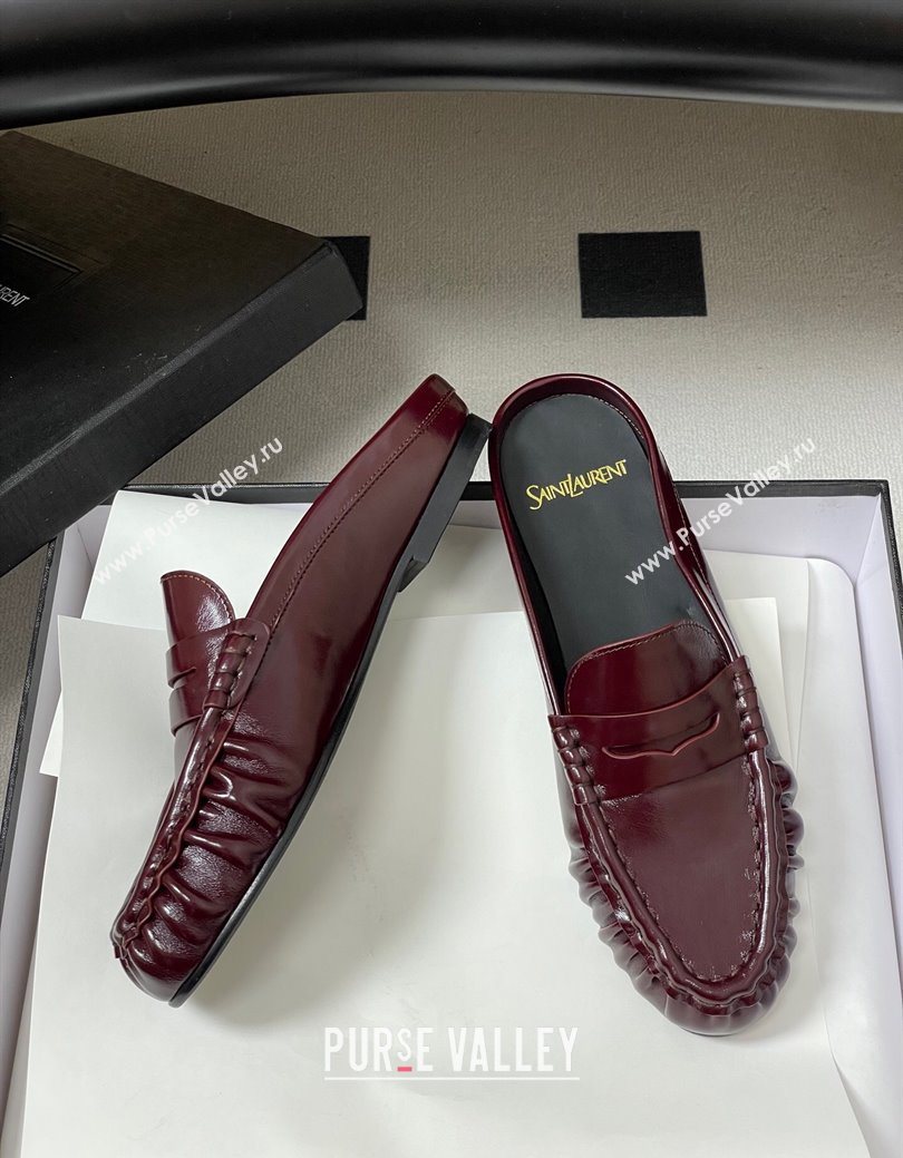 Saint Laurent Le Loafer Mules in Oil Leather Dark Burgundy 2025 7668790 (MD-251215022)