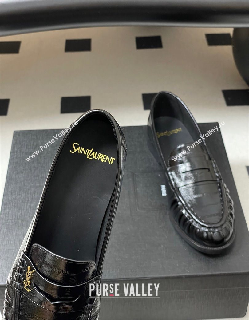 Saint Laurent Le Loafers Penny Slippers in Eel Embossed Leather Black/Gold 2025 7668790 (MD-251215001)