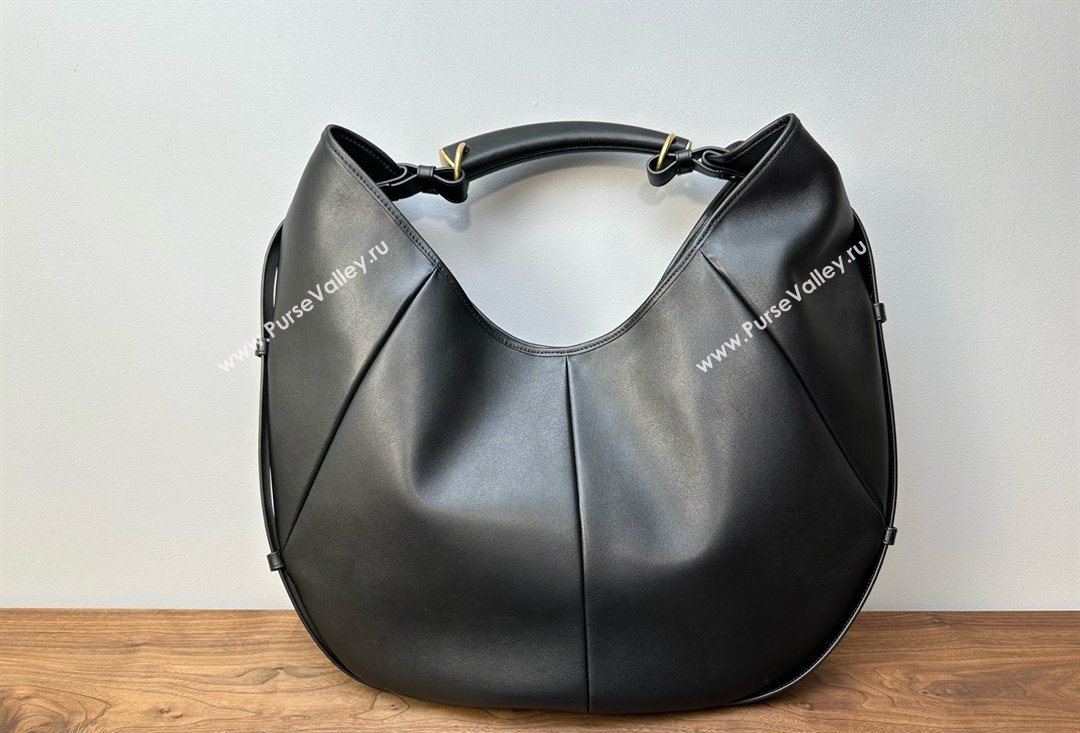 Saint Laurent MOMBASA large hobo bag in Leather Black 2026 848811 (MHUI-260403089)