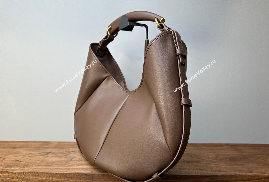 Saint Laurent MOMBASA Medium hobo bag in Leather Coffee Brown 2026 862029 (MHUI-260403091)