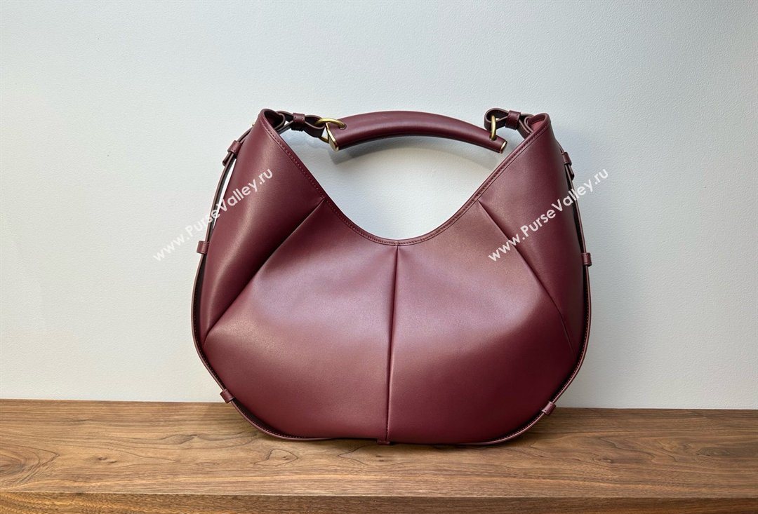 Saint Laurent MOMBASA Medium hobo bag in Leather Burgundy 2026 862029 (MHUI-260403093)