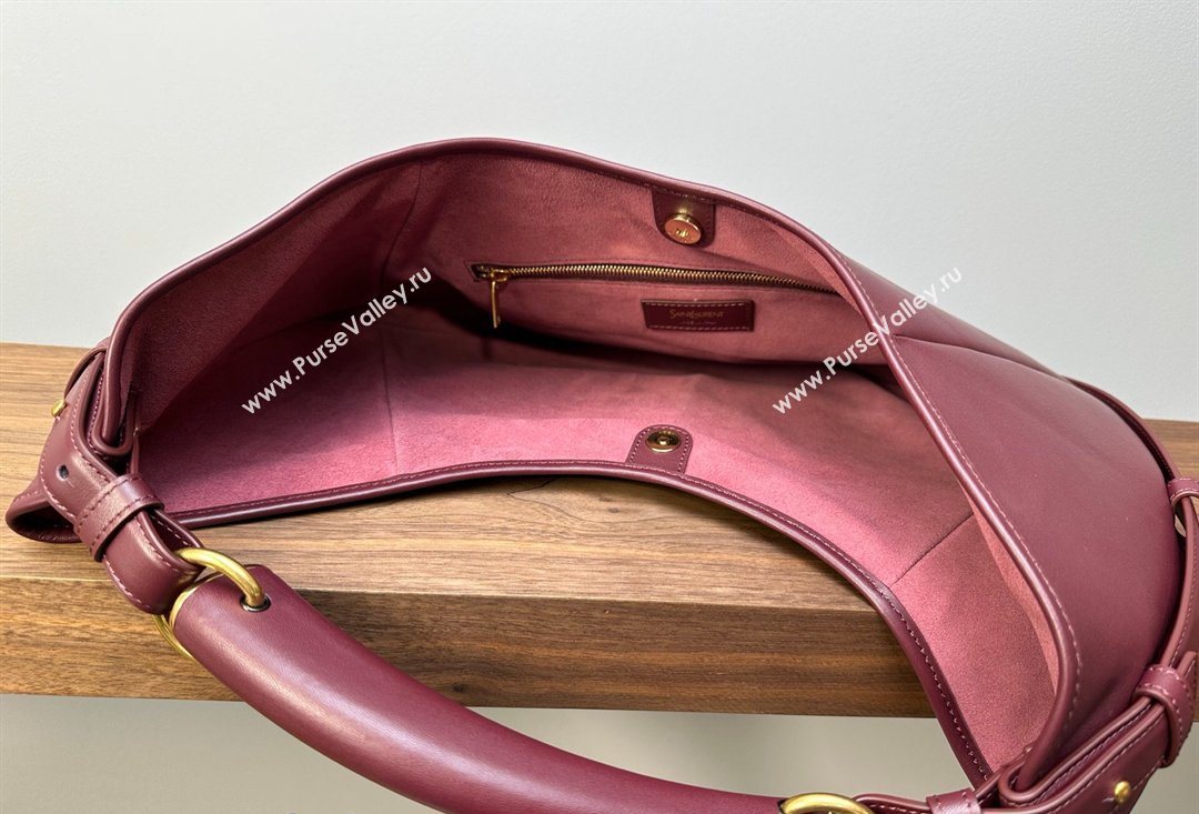 Saint Laurent MOMBASA Medium hobo bag in Leather Burgundy 2026 862029 (MHUI-260403093)