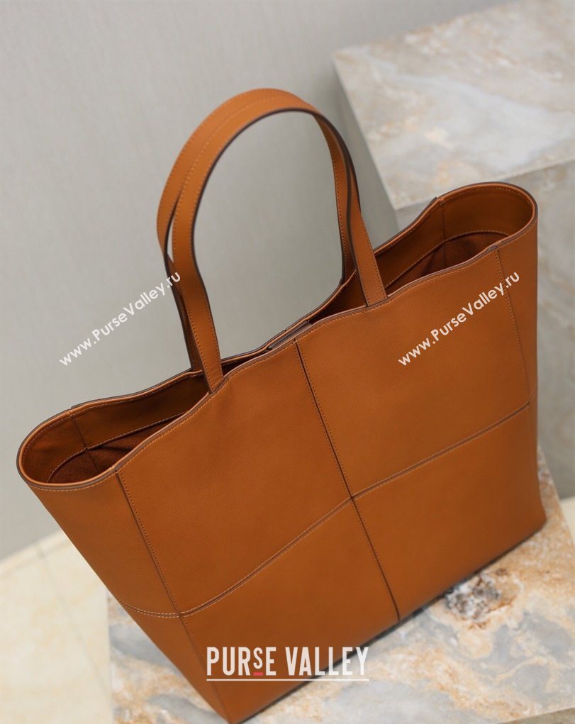 Saint Laurent Paris 4 Carre Tote Bag in Leather Toasted Brown 2026 862368 (MHUI-260407010)