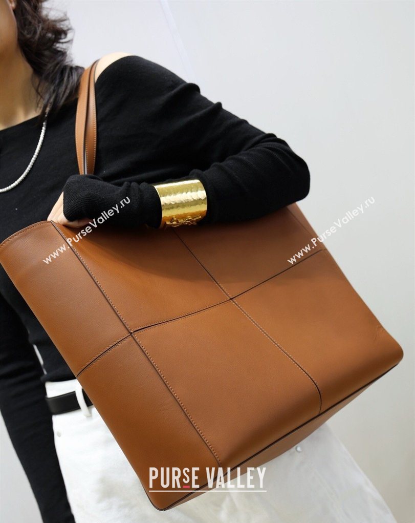 Saint Laurent Paris 4 Carre Tote Bag in Leather Toasted Brown 2026 862368 (MHUI-260407010)