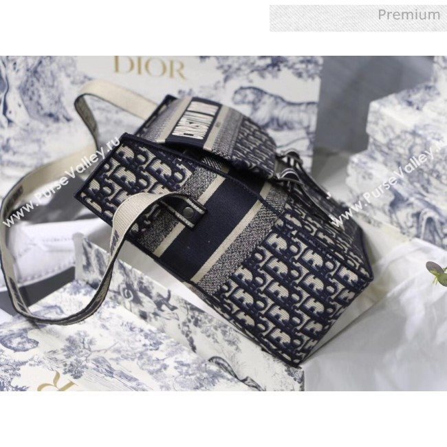 Dior Diorcamp Messenger Bag in Embroidered Oblique Canvas Blue 2020 (XXG-20052815)