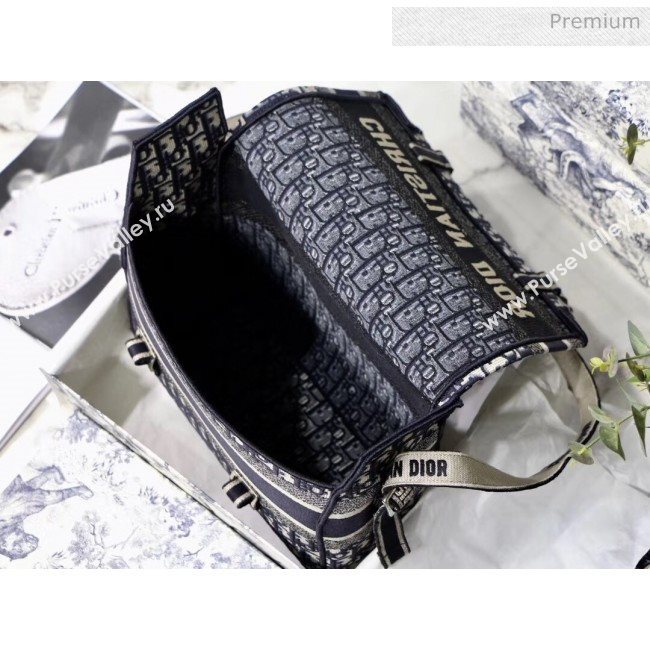 Dior Diorcamp Messenger Bag in Embroidered Oblique Canvas Blue 2020 (XXG-20052815)