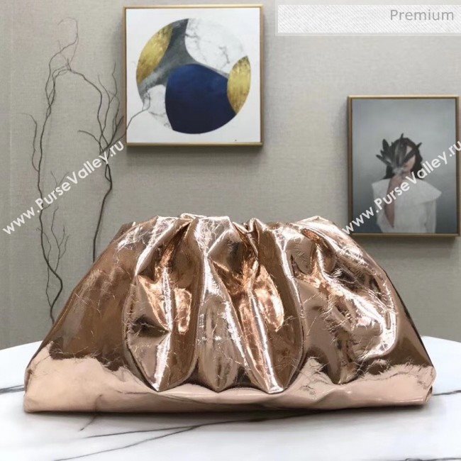 Bottega Veneta The Pouch Soft Oversize Clutch Bag in Metallic Leather Rosy Gold 2020 (MS-20060454)