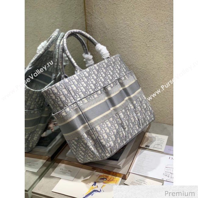 Dior Small Catherine Tote Bag in Grey Oblique Embroidered Canvas 2020 (XXG-20071027)