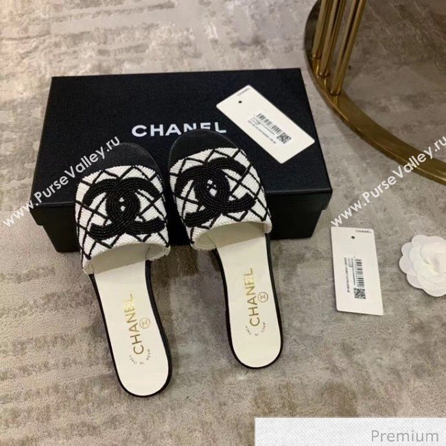 Chanel Pearl Check Embroidered Slide Sandals White/Black 2020 (MD-20070839)