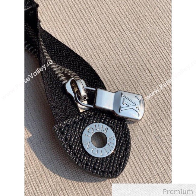 Louis Vuitton Mens Pochette Voyage Grained Leather Pouch with Silver LV Emblem M30450 Black 2020 (KI-20070906)