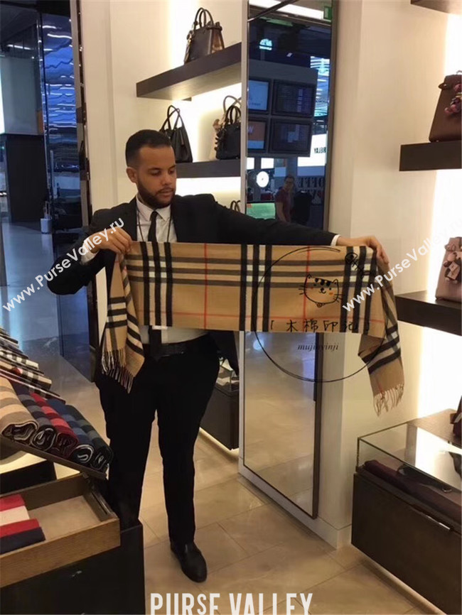 Burberry Cashmere Classic Scarf 3607