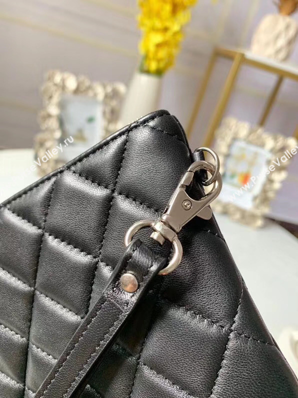Chanel Lambskin Clutch Bag & silver-Tone Metal A010 black
