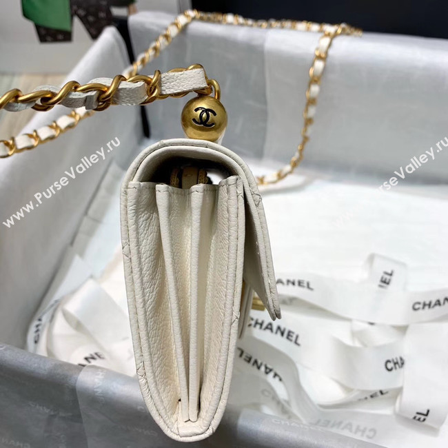 Chanel flap bag AP1001 white