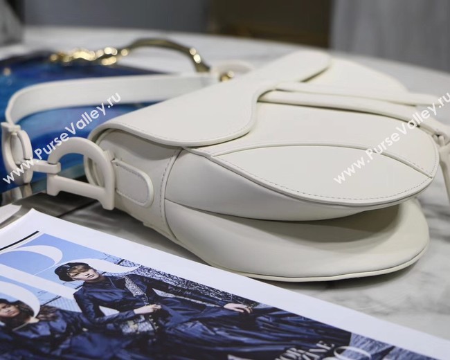 Dior SADDLE-TAS VAN KALFSLEER Bag M0446C white