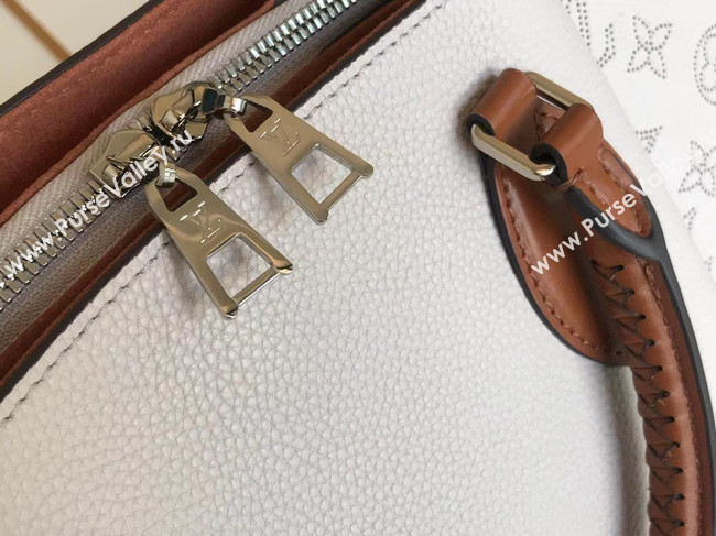 Louis Vuitton original Mahina Leather HAUMEA M55553 Brume Grey