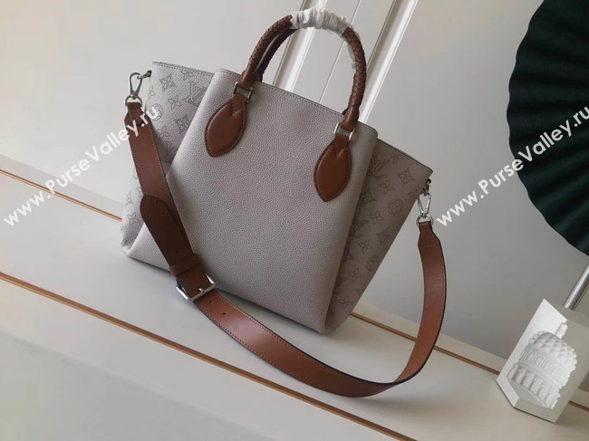 Louis Vuitton original Mahina Leather HAUMEA M55553 Brume Grey