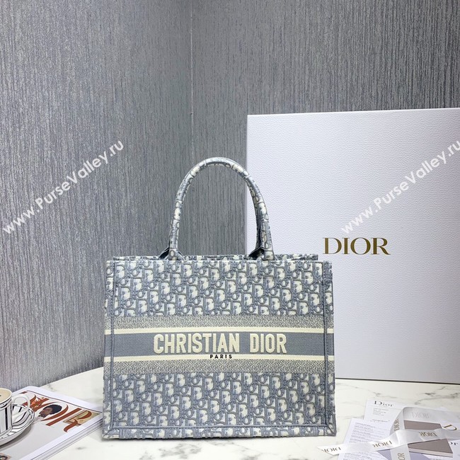 SMALL DIOR BOOK TOTE Embroidered M1296-4