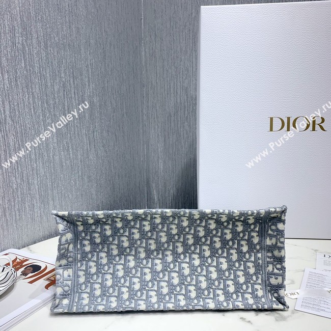 SMALL DIOR BOOK TOTE Embroidered M1296-4