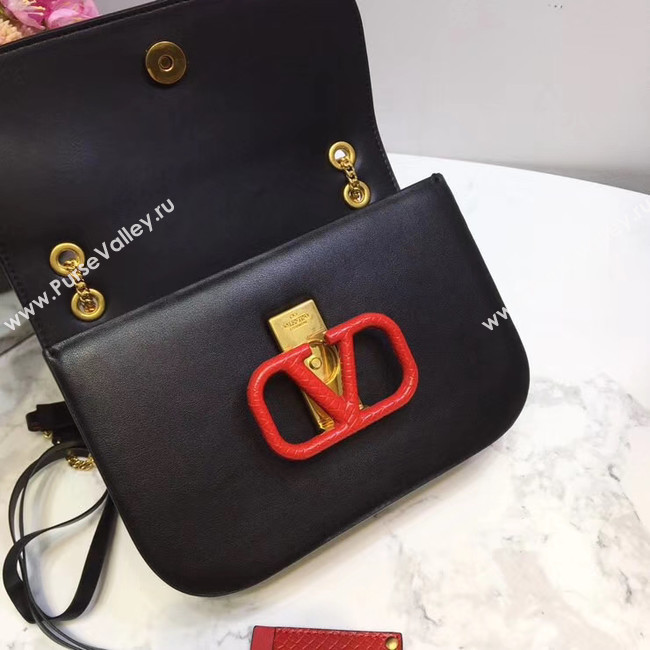 VALENTINO VLOCK Origianl leather shoulder bag 2424 black